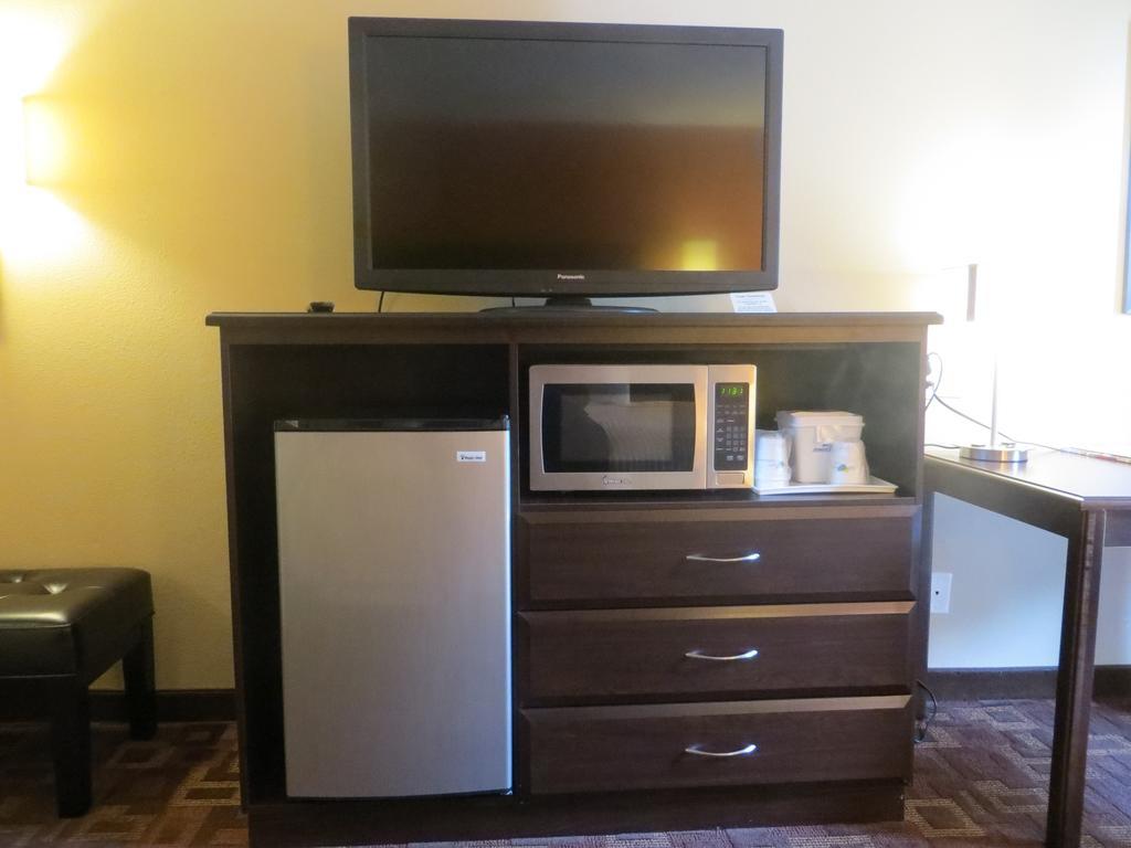 University Inn Austin North 外观 照片